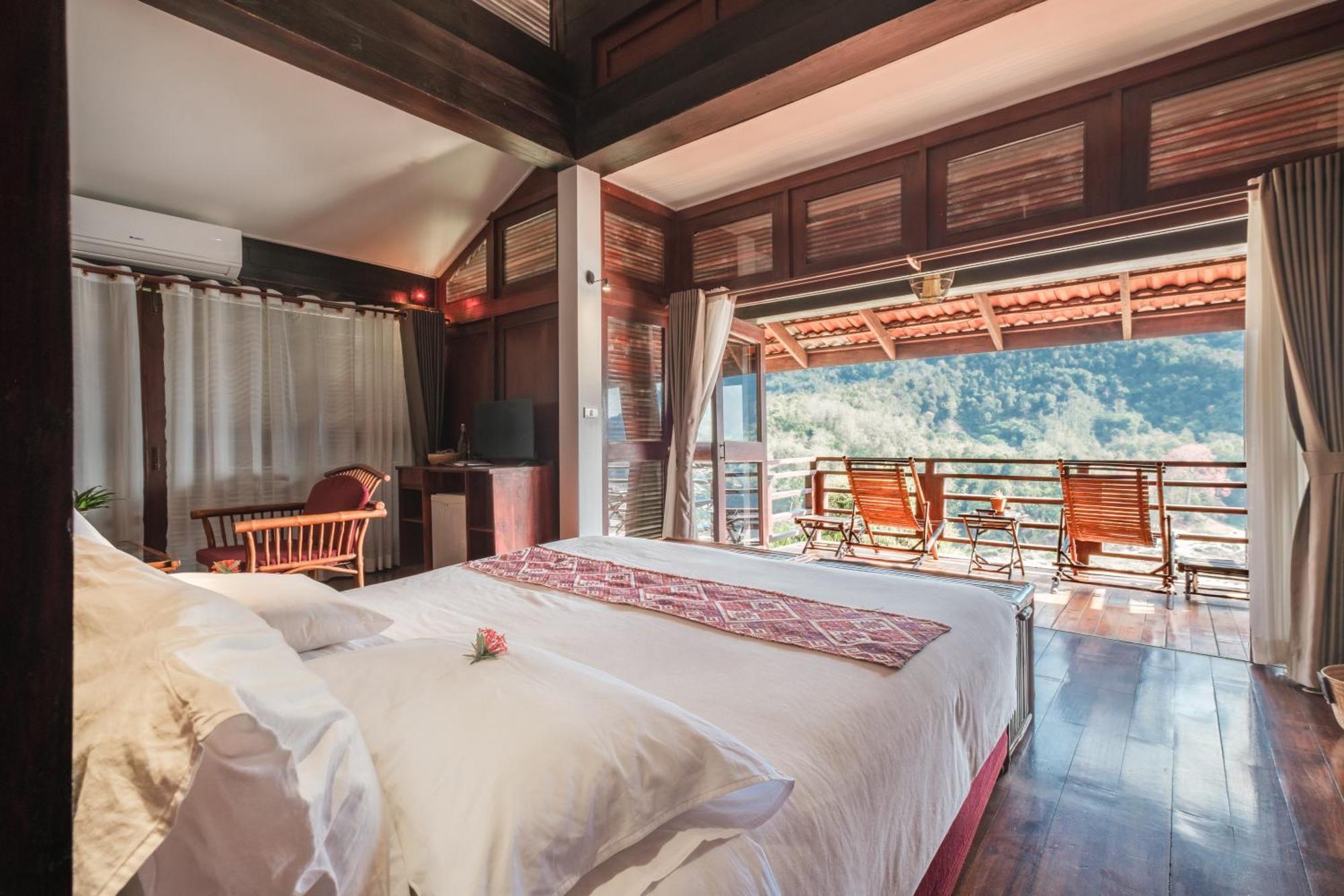 The Sanctuary Pakbeng Lodge Exterior photo